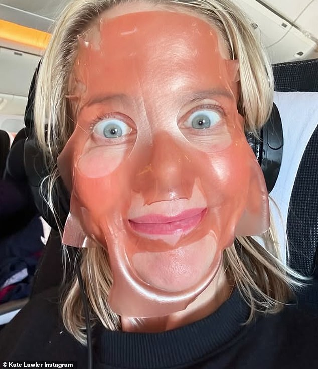 A TV presenter and reality star looked unrecognisable as she tried on a sheet mask during a flight to St. Lucia on Saturday