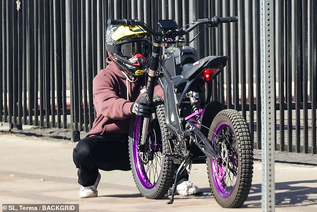 Pax struggled with it to move properly as he closely inspected it with his helmet still on