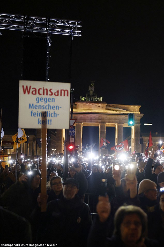 Demonstration against the shift to the right under the motto 'We stand together' at the Brandenburg Gate in Berlin. With the "sea of lights" more than 10000 people protest against a strengthening of the right-wing radical party AfD and other right-wing parties in Europe