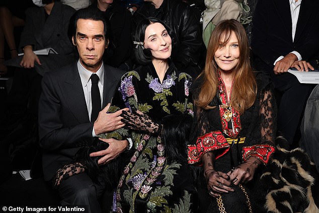 The couple were joined by Italian singer Carla Bruni