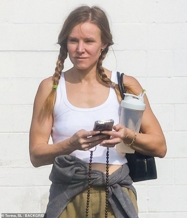 This Hollywood beauty has a very long resume full of big TV shows like Gossip Girl and smash hit movies like Couples Retreat, but was unrecognizable on Tuesday in LA