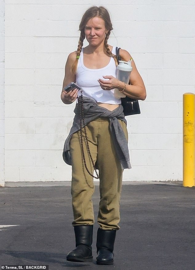 It was hard to tell it was her on Tuesday in Los Feliz, California. Bell was seen leaving her Pilates class after a focused and intense workout, looking fresh