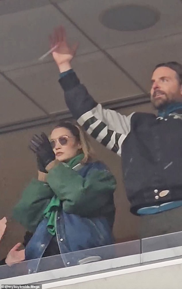 The celeb couple were on hand as the Eagles beat the Los Angeles Rams by a 28-22 margin