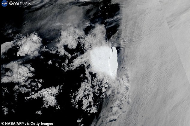 The colossus A23a, which is double the size of Greater London and weighs nearly a trillion tonnes, calved from Antarctica¿s Filchner Ice Shelf in 1986, and remained grounded on the seabed in the Weddell Sea for over 30 years before beginning its slow journey north in 2020