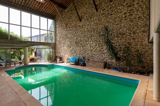 This attractive indoor pool in Narbonne is an unusual exception for European homes