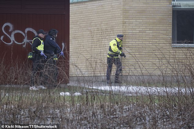 A major police operation is underway at Risbergska School in Örebro, Sweden, on February 4, 2025