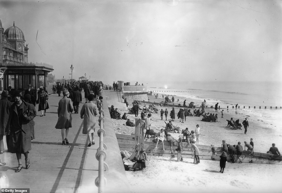 Crowds are photographed on the beach and promenade in 1929. This was the year that King George V stayed in the town to recover from a serious illness, explains Love Bognor Regis. After his stay, the King was petitioned to add Regis to the town's name, an application that was granted