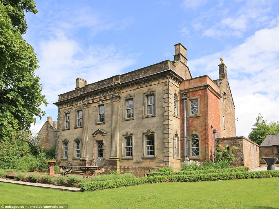 Lea Hall is also surrounded by a beautiful garden. It was acquired by local farm worker, Thomas Nightingale, in 1707 before he passed the property on to his son, Peter, who was the great-uncle of Florence Nightingale