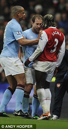 Take that: Sagna and Zabaleta