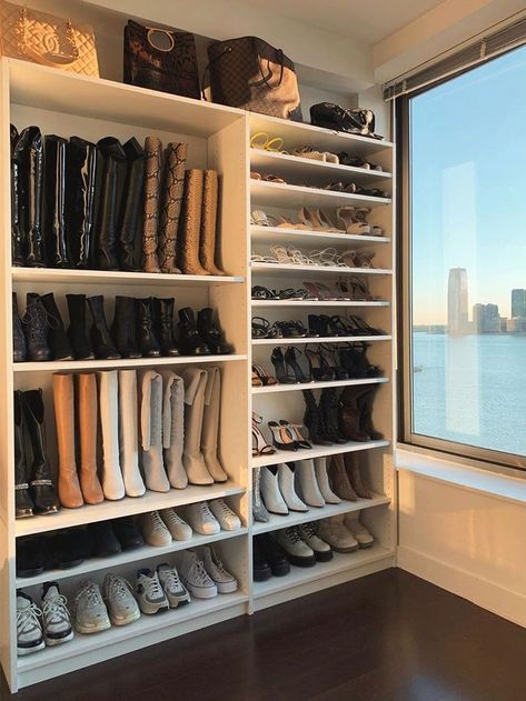 Shoe Wall For Women, Cass Dimicco, Hiasan Bilik Tidur, Entry Closet, Bilik Idaman, Closet Diy, Walking Closet, Dream Closet Design, Closet Design Layout