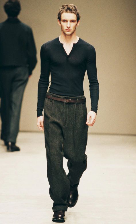 Modern Goth Outfits Men, Prada Menswear, Menswear Runway, Business Chic, Mens Outfit Inspiration, Prada Men, Streetwear Men Outfits, 가을 패션, Mode Streetwear