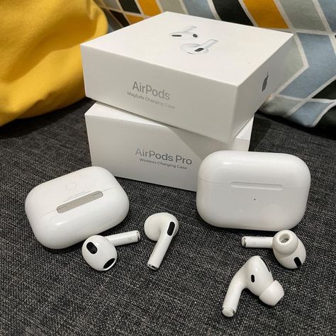 i12: 900mts Airpod 2: 1600mts Airpod3: 1800mts Airpod Pro: 2200mts WhatsApp: +258 852054880 Instagram: @webcompany_mz Facebook: @webcompany.ei Earpods Pro, Apple Watch Unboxing, Ipod Pro, Airpods Headphones, Airpod Pro 2, Air Pod, Smart Watch Apple, Aesthetic Lockscreens, Sony Headphones