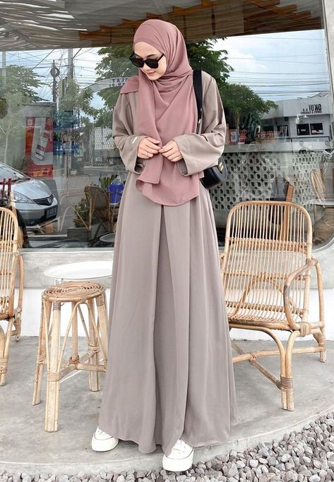 Casual Dress Korean Style, Mix And Match Outfits Hijab, Casual Korean Style, Outfit Hijab Casual, Ootd Hijab Casual, Muslimah Style, Muslimah Outfit, Muslim Fashion Hijab Outfits, Muslim Outfits Casual