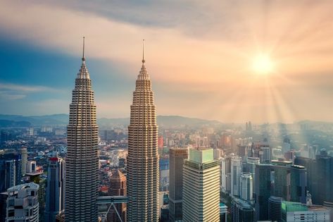 Aerial view of kuala lumpur city skyline... | Premium Photo #Freepik #photo #business #travel #city #building Historical Architecture, Places To Visit In Malaysia, Kuala Lumpur City, Travel City, Skyline View, Kuala Lumpur Malaysia, Pedestrian Bridge, Iconic Landmarks, Beautiful Islands