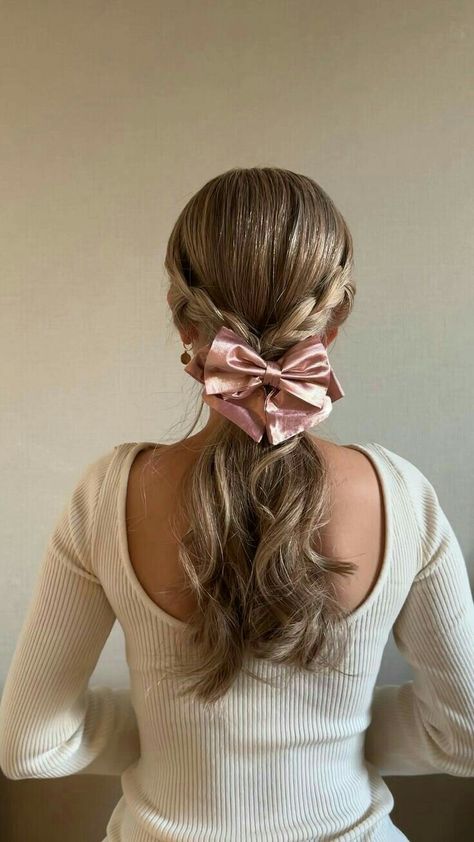 Preppy Hairstyles, Girly Hairstyles, Cheer Hair, Bow Hairstyle, Ribbon Hairstyle, Work Hairstyles, Hair Stylist Life, Easy Hairstyles For Long Hair, Hairstyles For School