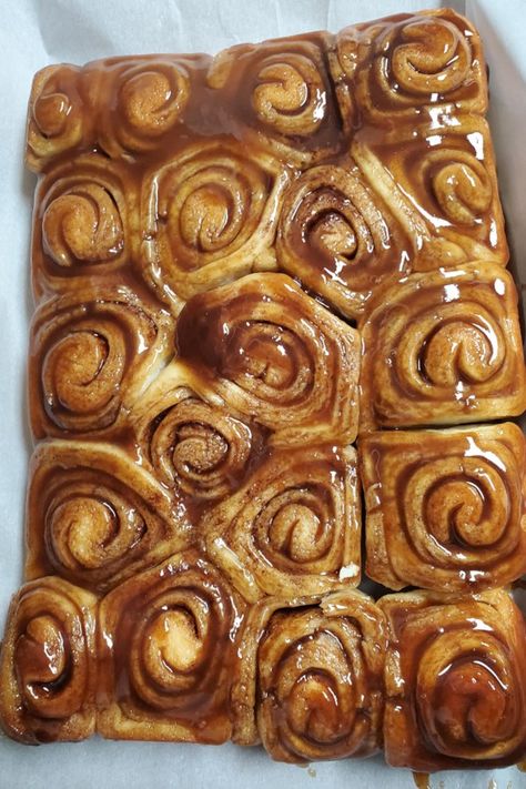 Homemade Sticky Buns, Cinnamon Buns Recipe, Easy Sticky Buns, Caramel Sticky Buns, Keto Easter, Cinnamon Sticky Buns, Dinner Meat, Cinnamon Bun Recipe, Sticky Buns Recipes