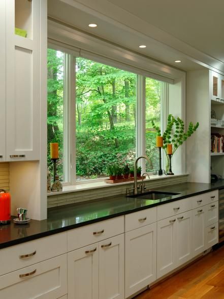 Explore beautiful kitchen window ideas and find inspiration for your own dream kitchen design. Modern Kitchen Window, Sink Window, Kitchen Window Design, Kitchen Sink Window, Kitchen Window Sill, Transitional Decor Kitchen, Kitchen Window Treatments, New Kitchen Cabinets, Classic Kitchen