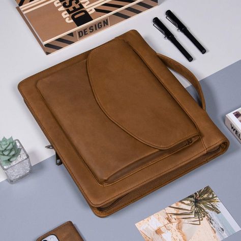 OneManOneBag - Etsy Leather Padfolio, Engraving Fonts, Leather Storage, Padfolio, Leather Portfolio, Leather Workshop, Office Desk Storage, Name Initials, Perfect Gift For Him