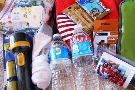 make 24-hour go bags for your children so you are prepared for an evacuation in the case of an emergency (hurricanes!) Winter Emergency Kit, Emergency Go Bag, Emergency Bag, Survival Supplies, Emergency Plan, Prepper Survival, Emergency Supplies, Emergency Prepping, Bug Out Bag