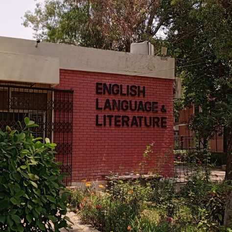 English language & literature. Cute Writing Aesthetic, Literature University Aesthetic, Eng Literature Aesthetic, Language Major Aesthetic, English Lit Major Aesthetic, English Literature Major Aesthetic, Studying English Literature Aesthetic, Teacher Core Aesthetic, English Subject Aesthetic