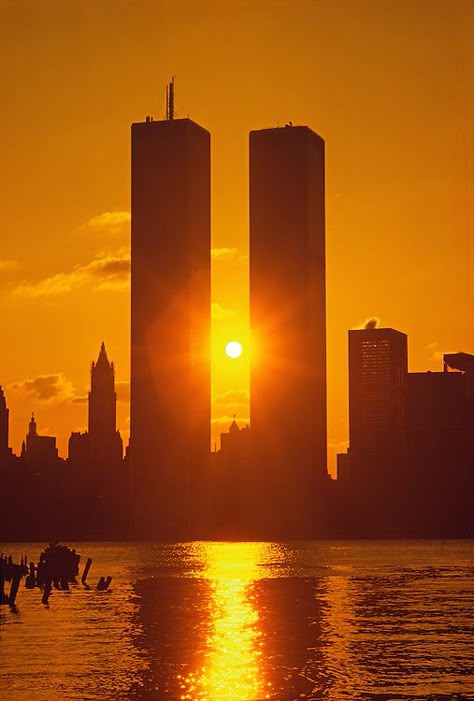 World Trade Center Nyc, The Twin Towers, Tall Buildings, We Will Never Forget, Trade Centre, Twin Towers, Beautiful Sunrise, Nova York, Trade Center