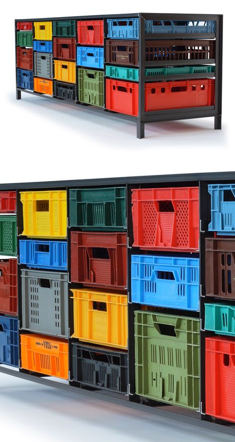 Garde-meubles de Mark van der Gronden de Repurposed caisses industriels - Core77 Garage Kasten, Små Rum Lidt Plads, Milk Crates, Contract Furniture, Garage Workshop, Recycled Furniture, Garage Storage, Industrial Furniture, Interior Furniture