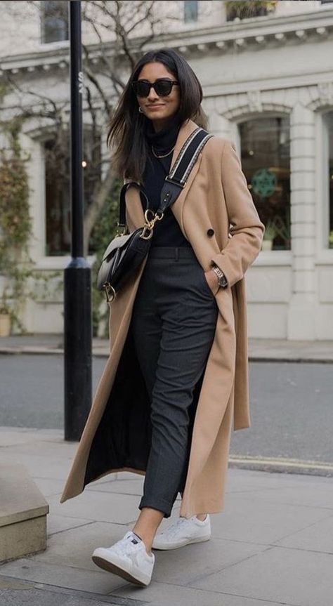 Site Seeing Outfit Winter, How To Style Coat, Rich Black Auntie Aesthetic, Size 12 Winter Outfits, Milano Winter Outfits, French Office Outfit, Long Black Jacket Outfit, Cold Vacation Outfits, Spain Outfits Winter