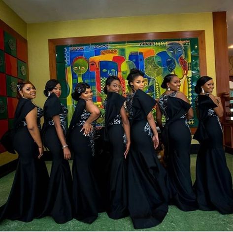 Loving this look! Captured by @photographybyolumide  #sugarweddings African Bridesmaids, Latest Bridesmaid Dresses, African Bridesmaid Dresses, Mermaid Bridesmaid, Gaun Fashion, Black Bridesmaids, Women In Black, Sleeveless Bridesmaid Dresses, African Wedding Dress