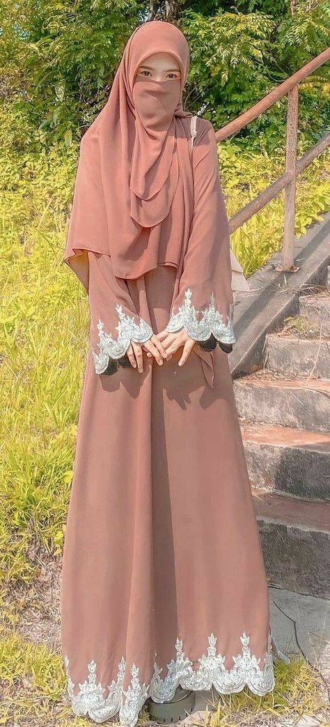 Niqabi Outfit, Naqab Design Muslim, Niqab Outfit, Abaya Niqab, Fesyen Islam, Fashion Abaya, Moslem Fashion, Simple Style Outfits, Niqab Fashion