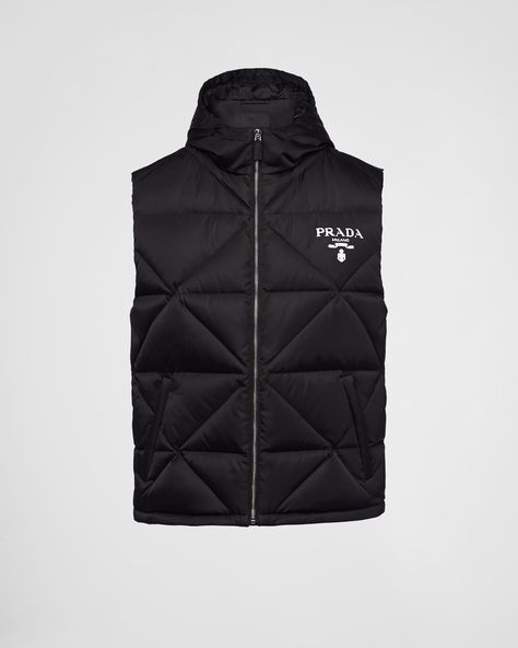 Prada Jacket, Mens Outdoor Jackets, Geometric Triangles, Prada Logo, Lettering Logo, Prada Men, Quilted Pattern, Outerwear Vest, Triangle Logo