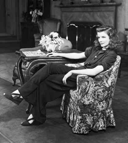 Katharine Hepburn forties pantsuit vintage style 1940s playsuit Generational Photography, Katherine Hepburn Style, Kate Hepburn, 40s Mode, The Philadelphia Story, Katharine Ross, Spencer Tracy, Blithe Spirit, Katherine Hepburn