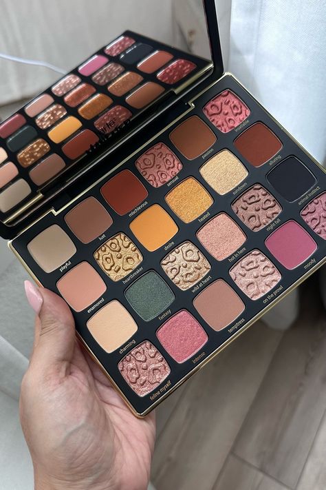 Eyeshadow palette too faced