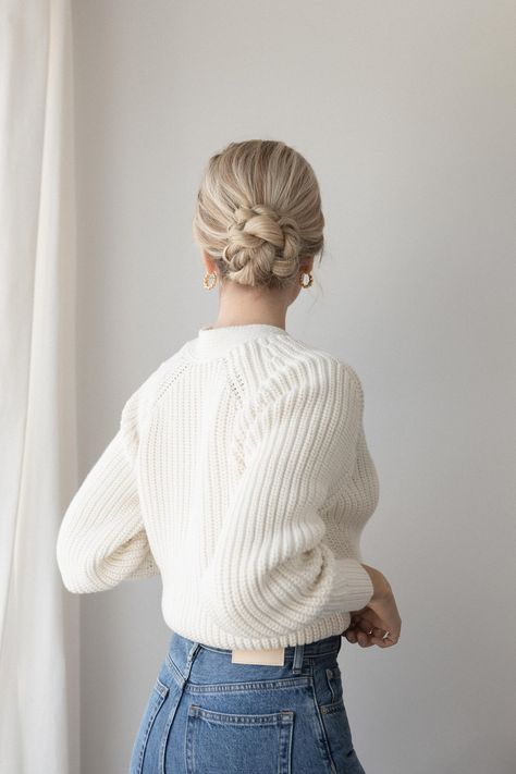 Plaited Bun, Nice Buns, Asian Hairstyle, Work Hair, Goals Life, Fall Hairstyles, Low Bun Hairstyles, Fall Hair Cuts, Ponytail Bun