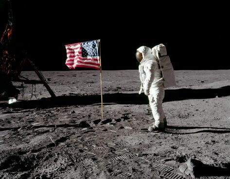 The greatest photos ever? Why the moon landing shots are artistic masterpieces | Photography | The Guardian Apollo 11 Moon Landing, Apollo 11 Mission, Lunar Landing, Nasa Photos, Nasa Missions, Apollo Missions, Buzz Aldrin, Michael Collins, Moon Missions