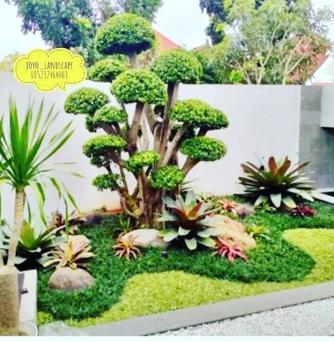 79+ Front Yard And Back Yard Home Garden Decor tips Design Taman, Landscape Ideas Front Yard Curb Appeal, Taman Diy, Modern Front Yard, Courtyard Gardens Design, Desain Lanskap, Budget Garden, Waterfalls Backyard, Home Garden Design