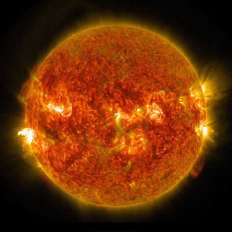 SDO | Solar Dynamics Observatory Hubble Images, Nasa Sun, Sistem Solar, Sun Photo, Andromeda Galaxy, Science Photos, Solar Flare, Space Photos, Milky Way Galaxy