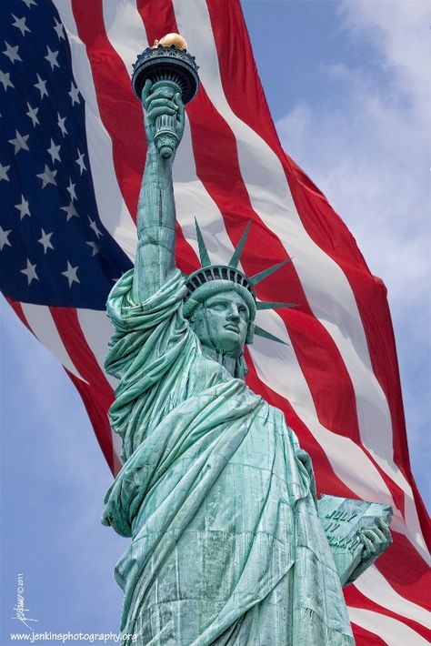 Usa History Pictures, Stache Of Liberty, State Of Liberty, تمثال الحرية, Usa Images, American Flag Pictures, Photo Happy Birthday, America Flag Wallpaper, Usa Life