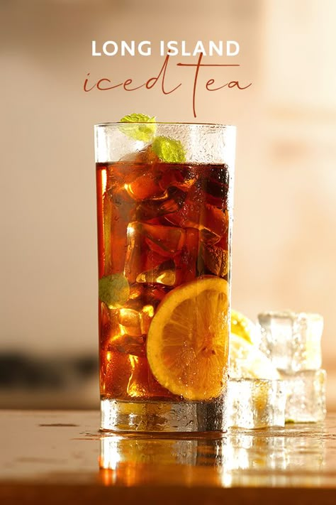 Long Island Cocktail, Hard Iced Tea, Long Island Iced Tea Recipe, Long Island Tea, Long Island Iced Tea Cocktail, Drinks Restaurant, Iced Tea Recipe, Tea Ingredients, Tea Cocktail