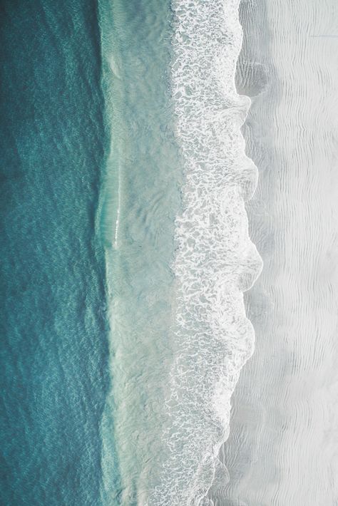 Photographer Inspiration, Visual Display, Ocean Photography, Photography Projects, Ocean Art, Beach Aesthetic, Tan Lines, Blue Water, Beautiful Beaches