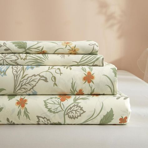 PRICES MAY VARY. EASY FIT SHEET SET- Cottagecore green floral sheet set was made from 100% washed microfiber material,which offers strength and durability with exceptional softness.Experience the ultimate comfort and soft touch with our king bed sheets,sleep better and wake up each morning feeling refreshed,this washed microfiber sheets is stronger than cotton with ultra-tight knit,these luxury king sheets floral bed sheets won't rip or tear after washing. 4 PIECE KING SHEET SETS - Luxury Soft K Twin Bed Boho, Green Floral Sheets, Green Bed Sheets, Cottagecore Green, Twin Size Bed Sheets, Floral Sheets, Twin Bed Sheets, King Size Bed Sheets, Queen Bed Sheets