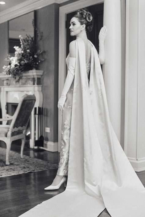 Audrey Hepburn Wedding Dress, Audrey Hepburn Wedding, Red Carpet Glamour, Inspired Wedding Dress, Audrey Hepburn Inspired, Elegant Evening Wear, Valentino Gowns, Vogue Wedding, Vintage Givenchy