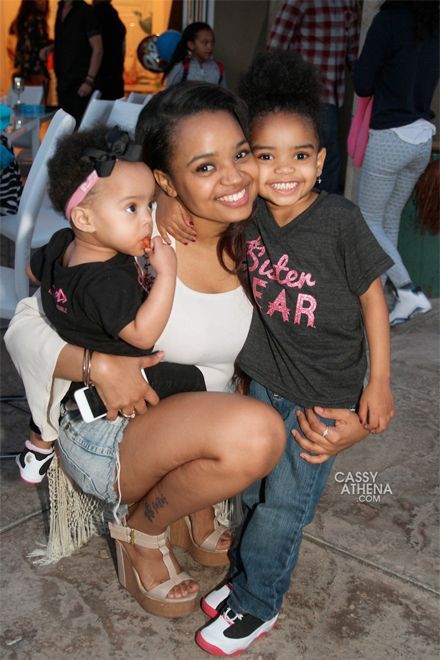 Kayla Pratt with her two beautiful baby girls!!! Kayla Pratt, Celebrity Mom Style, Kyla Pratt, Meagan Good, Mothers And Daughters, Black Actresses, Mommy Goals, Black Family, Celebrity Families