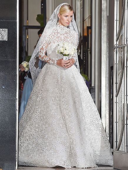 Paris Hilton, Chelsea Clinton, Kyle Richards and More Attend Nicky Hilton's A-List Wedding http://www.people.com/article/nicky-hilton-wedding-paris-hilton-kyle-richards-chelsea-clinton-attend Nicky Hilton Wedding, Valentino Wedding Dress, Valentino 2017, Celebrity Wedding Gowns, Kate Middleton Wedding Dress, Celebrity Brides, Famous Wedding Dresses, Hilton Wedding, Celebrity Bride