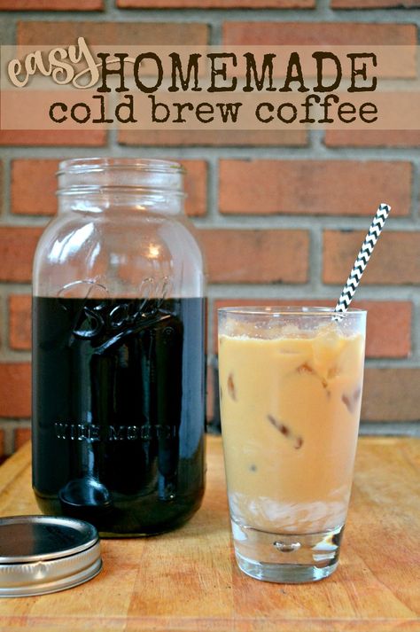 Diy Cold Brew, Homemade Cold Brew Coffee, Cold Brew Coffee Recipe, Cold Brew Coffee Concentrate, Cold Brew Recipe, Coffee Diy, Making Cold Brew Coffee, Iced Coffee At Home, Diy Fairy Garden