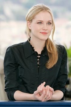 Evan Rachel Wood Westworld, Us Actress, Rachel Wood, Bra Image, Evan Rachel Wood, Style Reference, Teenage Fashion, Blonde Women, Beautiful Smile Women