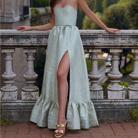 Size 6, Brand New With Tags V. Chapman Dress. Perfect For Black Tie Event! Sage Background, Duchess Dress, V Chapman, Sage Green Dress, Charlotte Dress, Green Bridesmaid, Corset Back, Theme Color, Strapless Gown