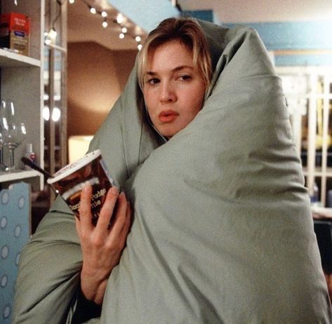 Bridget Jones Diary Aesthetic, Bridget Jones Aesthetic, Bridget Jones Diary, Series Quotes, English Girls, Todays Mood, Renee Zellweger, British Women, Bridget Jones