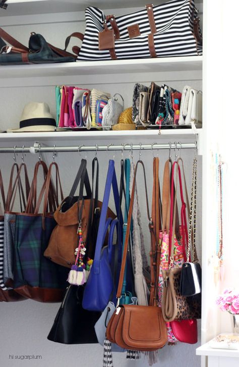 Turns out shower curtain rings make the best handbag hooks! My favorites are the S-hooks, but any will work. My only tips when choosing yours is to make sure they open easily so you can get your bag down without a struggle, and that the ring is wide enough for handbag handles. Organizing Purses In Closet, Accessory Closet, Closet Tips, Organizar Closet, Projek Menjahit, Bag Closet, Purse Storage, Handbag Storage, Ideas Para Organizar