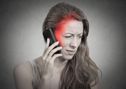 Cellphones sold in Canada could soon come with labels outlining the potential health risks from exposure to radiofrequency electromagnetic radiation. Health Tips, Kids Cell Phone, Cell Phone Radiation, Radiation Exposure, Electromagnetic Radiation, Cell Phone Repair, Detox Recipes, The Cell, Health Risks