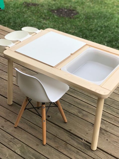 Upgrade the FLISAT children's table with a simple mod http://www.ikeahackers.net/2017/10/flisat-childrens-table-mod.html Gardening Shelves, Kids Craft Table, Ikea Kids Table, Wild Gardening, Gardening Wedding, Ikea Flisat Table, Gardening Drawing, Pot Gardening, Shade Gardening